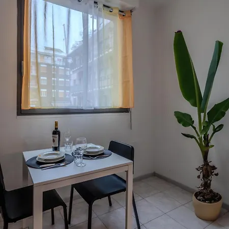 Апартаменты My Little House *